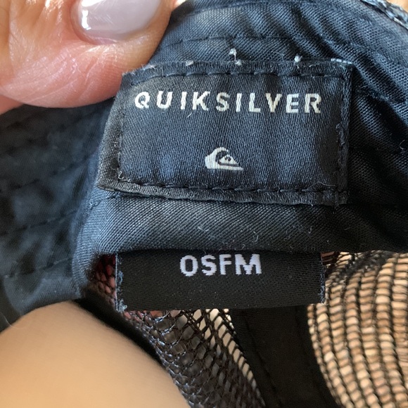 Quicksilver Hawaii Camo Baseball Hat - Picture 11 of 14